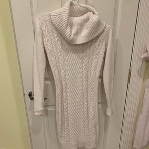 ☀️2/$15☀️ Cream sweater dress